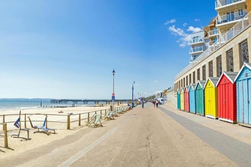 Bournecoast - Stylish Flat With Balcony - Sea Glimpses - 10 Min Walk To Beach - Parking - Wifi - Fm8405 Bournemouth Bagian luar foto